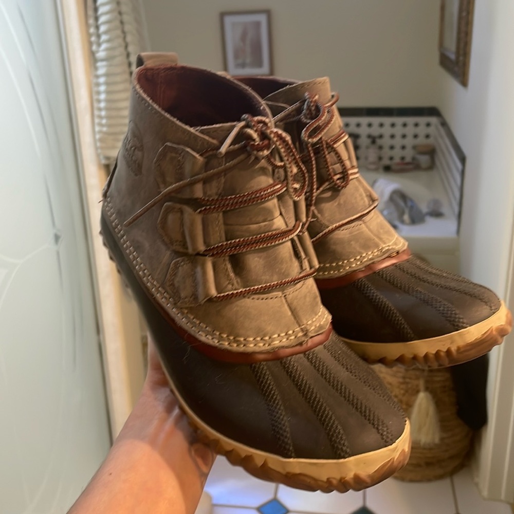 SOREL booties - Picture 3 of 6